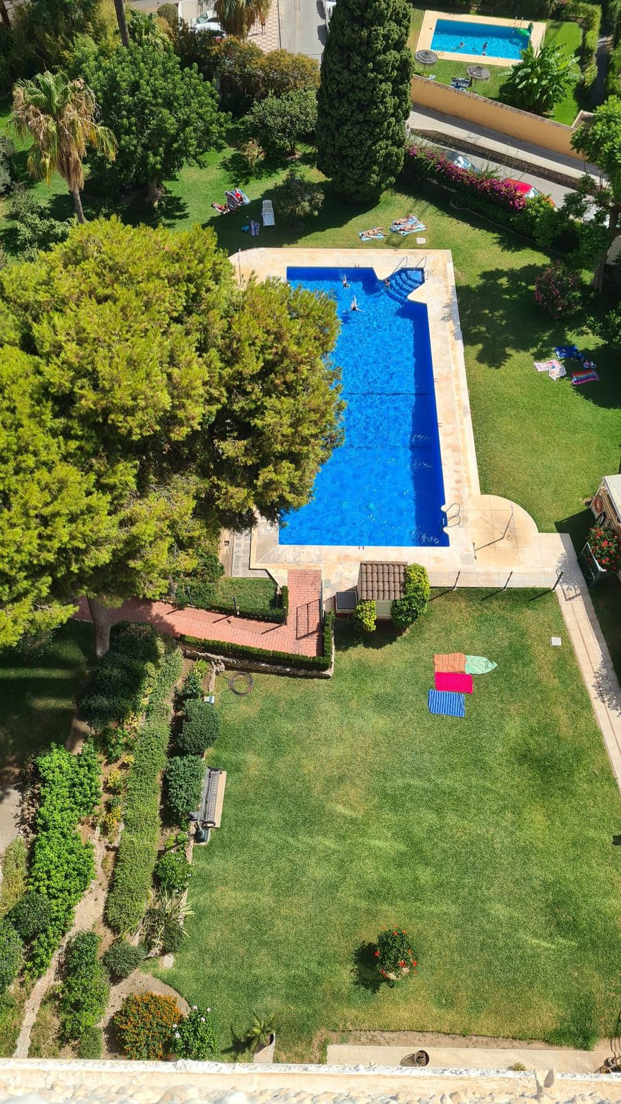 f78da043da4ecb2a7dd18e10c1c44723 - 12