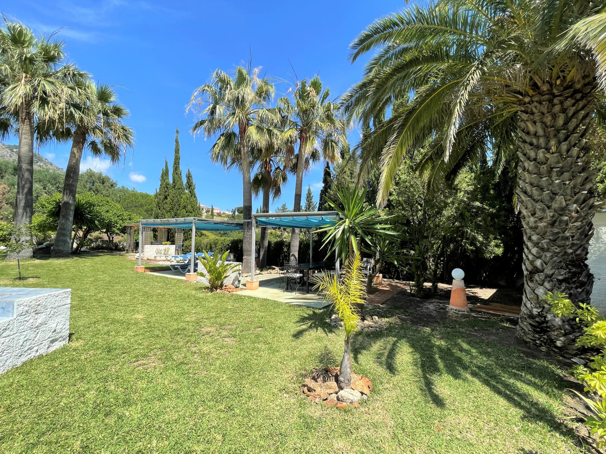 f9153cb6014cd3727b1d986ebf0a8cdb - 28