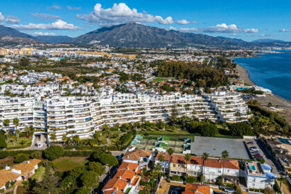 f9d80e8bc535e35f5856ba53185aa362 - 18