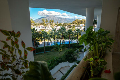 f9d80e8bc535e35f5856ba53185aa362 - 20