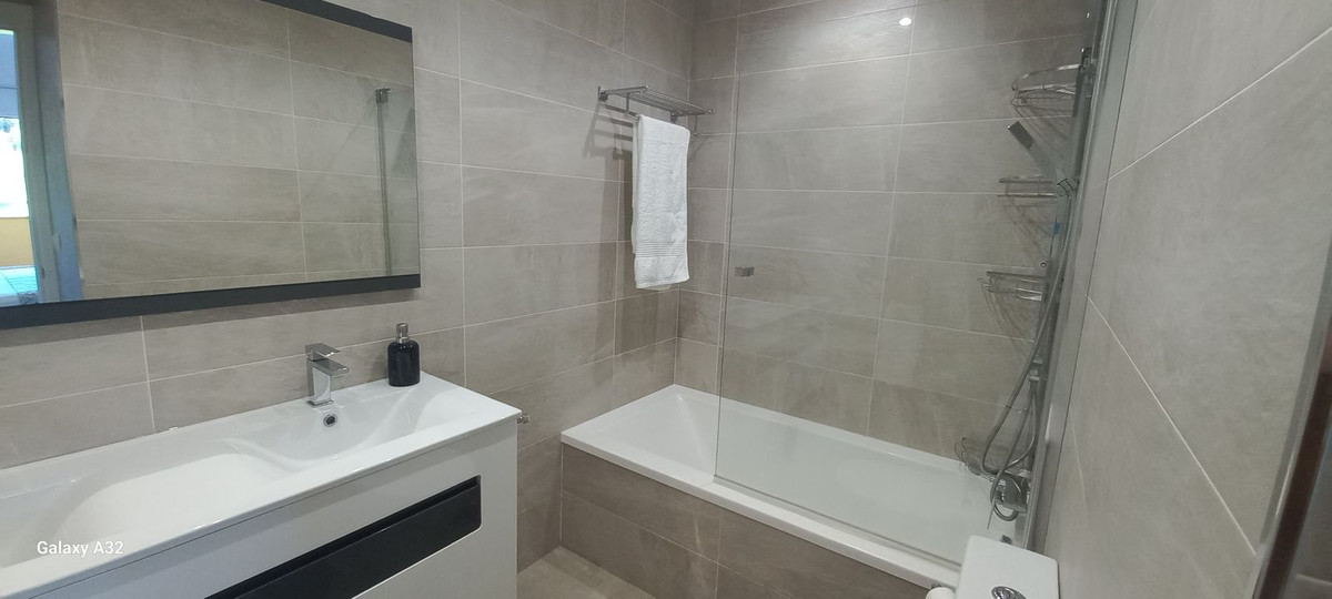 fb07a0d50aa3153c7a4954d7aac0ea16 - 15