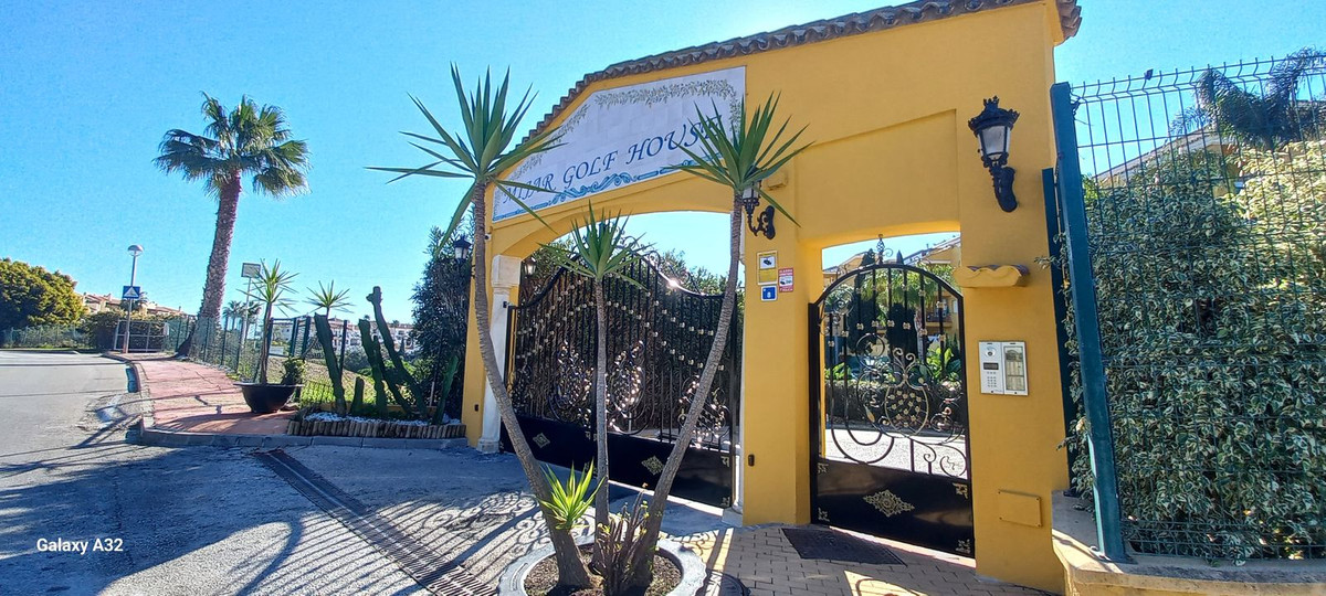 fb07a0d50aa3153c7a4954d7aac0ea16 - 2