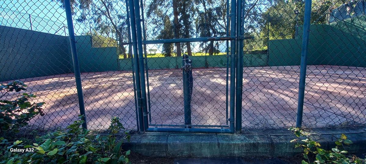 fb07a0d50aa3153c7a4954d7aac0ea16 - 25