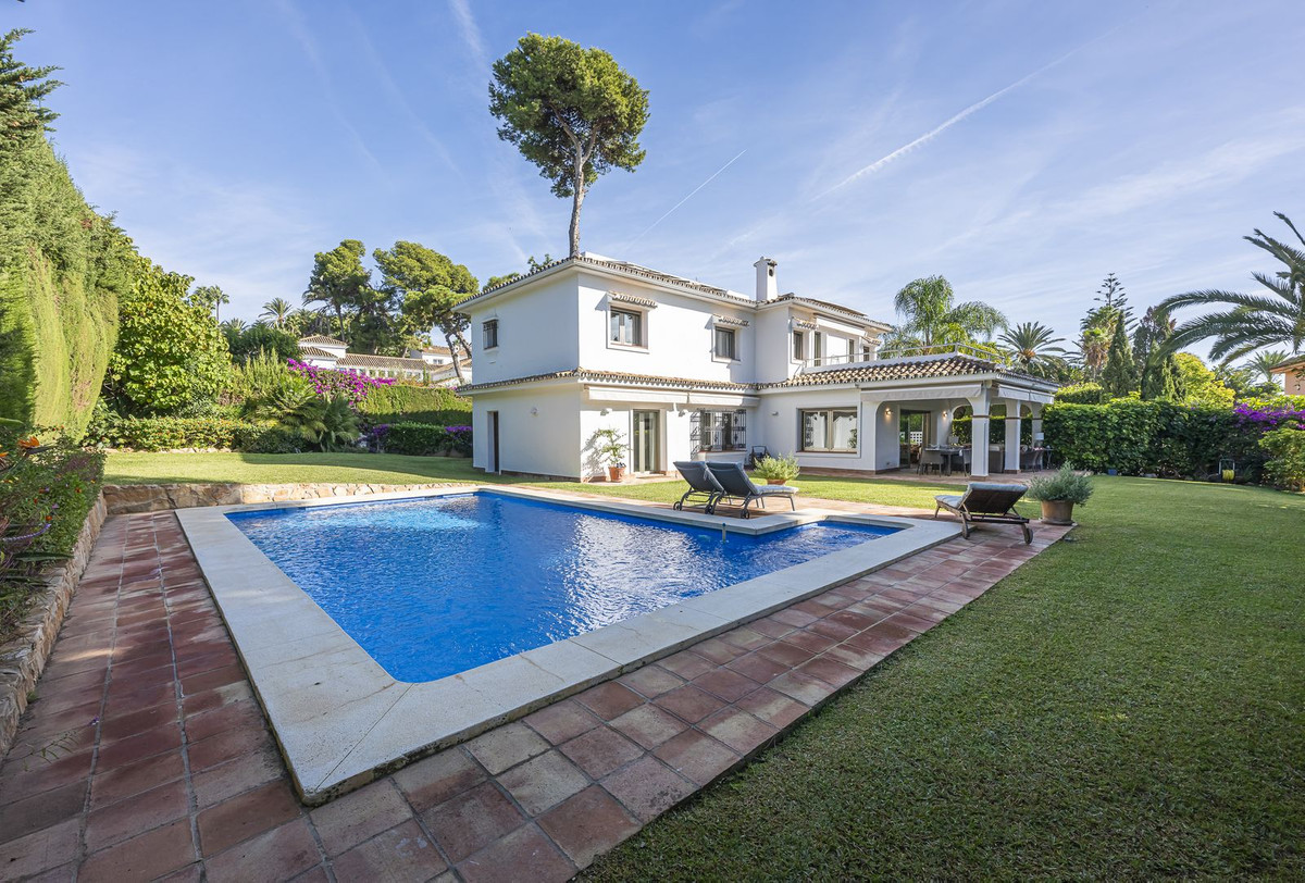 fb0e7dddbaa67cf7ea33c1766df47b3f - 17