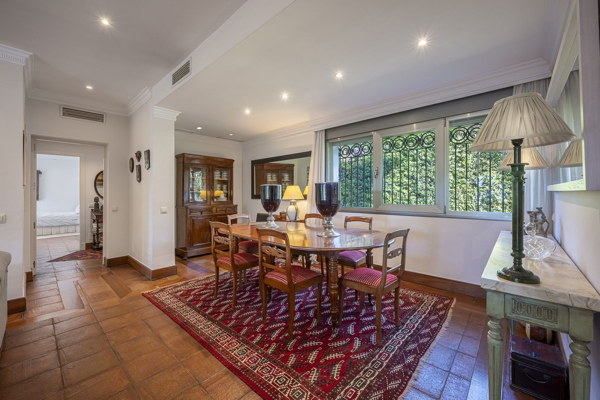 fb0e7dddbaa67cf7ea33c1766df47b3f - 21