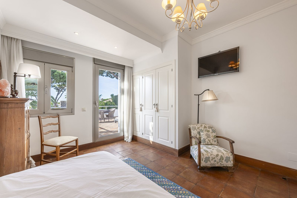 fb0e7dddbaa67cf7ea33c1766df47b3f - 29