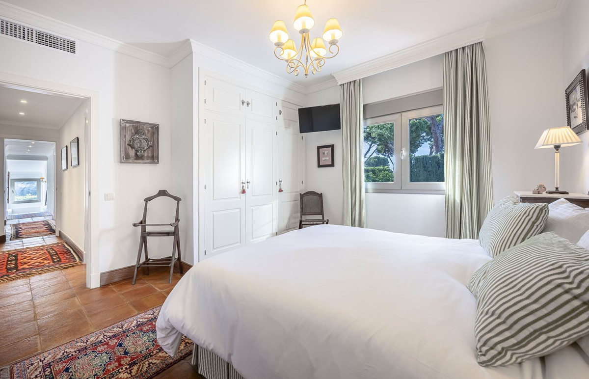 fb0e7dddbaa67cf7ea33c1766df47b3f - 36