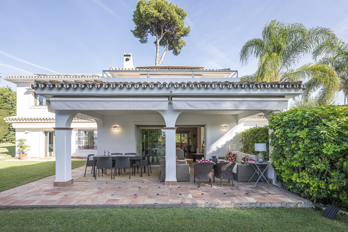 fb0e7dddbaa67cf7ea33c1766df47b3f - 8