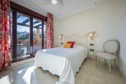 fb135c5fc53ca02c9c2db9eb6fb3d59f - 17