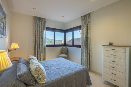 fb135c5fc53ca02c9c2db9eb6fb3d59f - 24