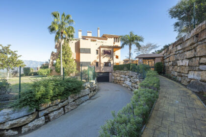 fb135c5fc53ca02c9c2db9eb6fb3d59f - 29