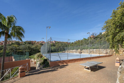 fb135c5fc53ca02c9c2db9eb6fb3d59f - 51