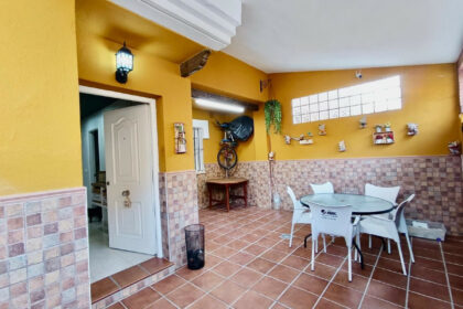 fb35c20f63f93aaafbebcabd09c2875e - 1