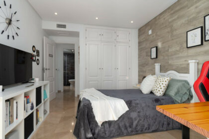 fc7524d8f601c162ba479e6976cb0f2d - 15