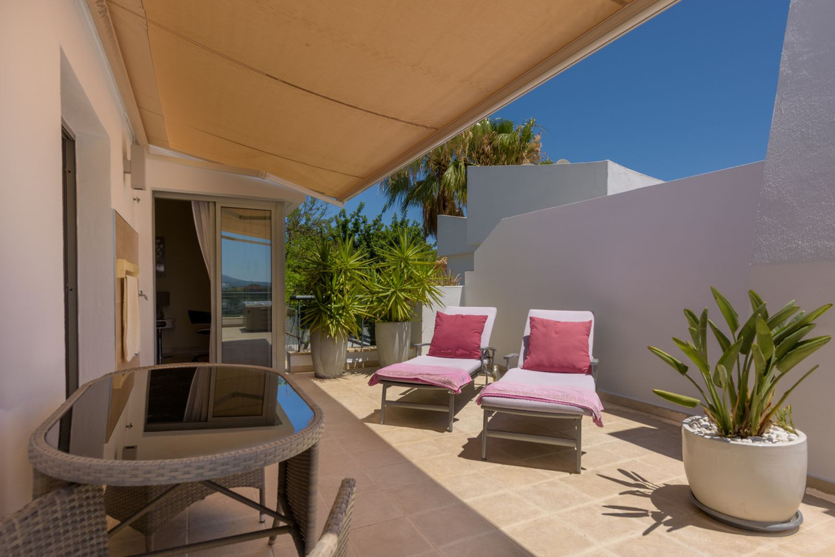 fe9b6f4eb0d69072776fb893131a1e00 - 10