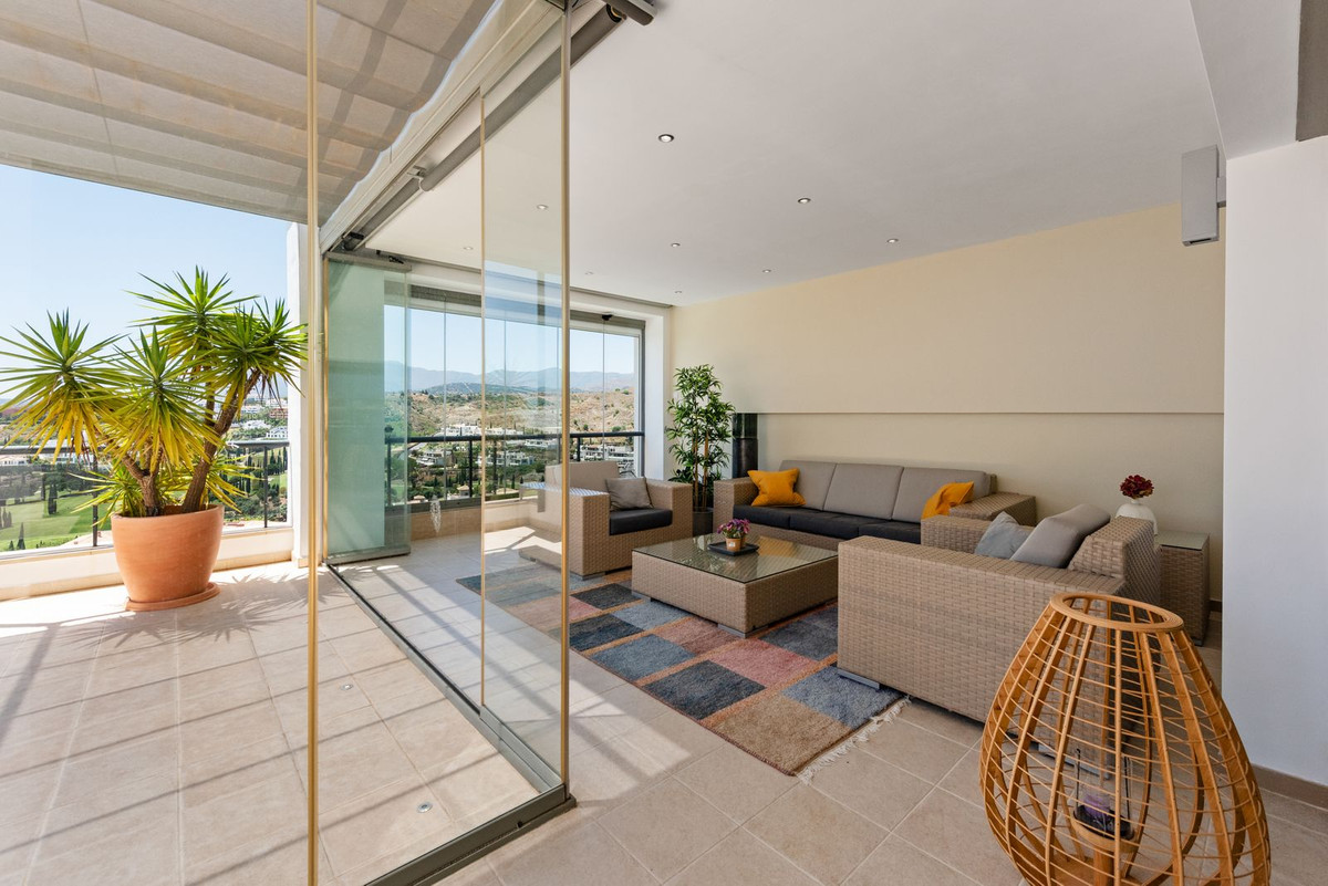 fe9b6f4eb0d69072776fb893131a1e00 - 11