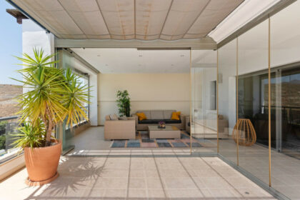 fe9b6f4eb0d69072776fb893131a1e00 - 12