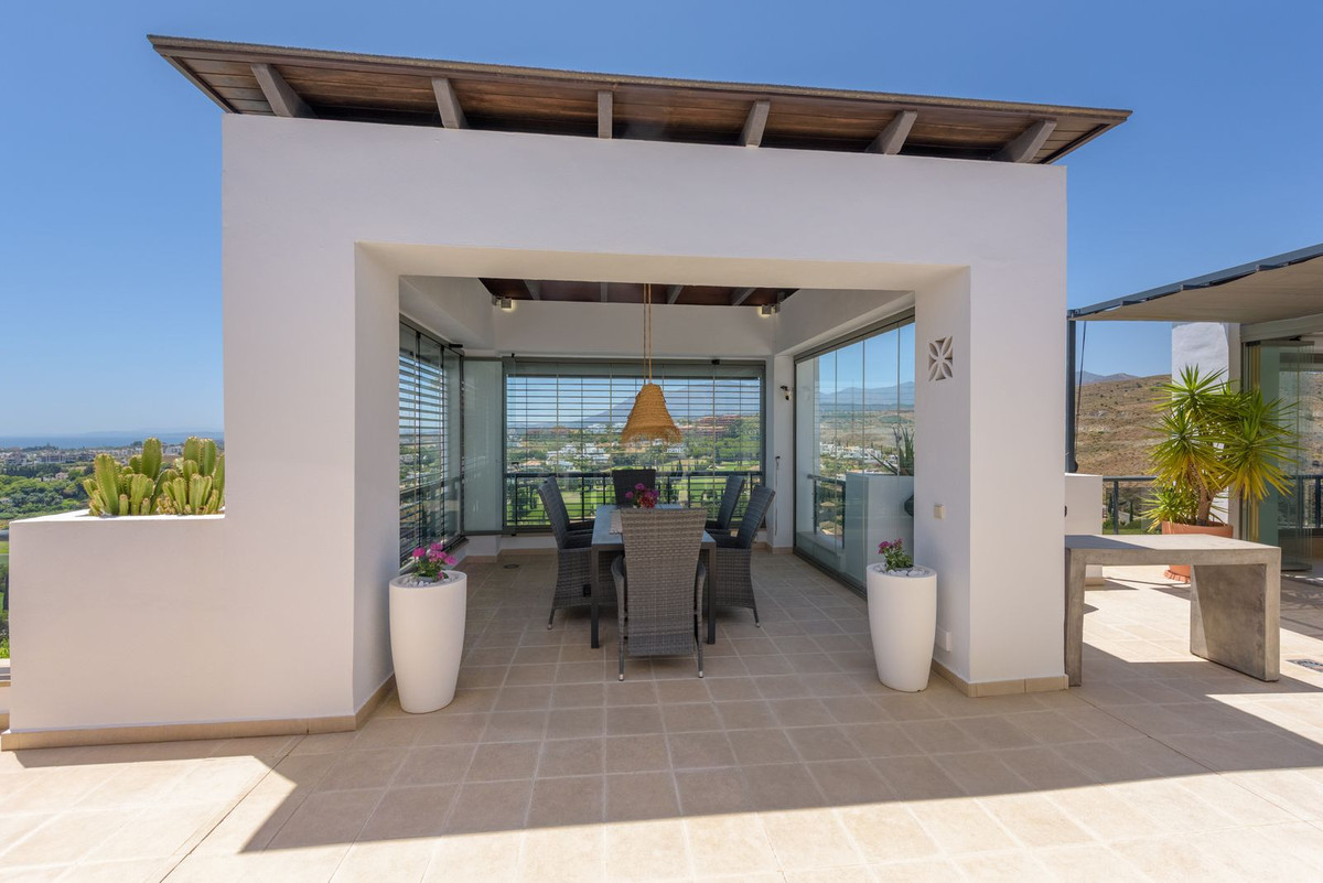 fe9b6f4eb0d69072776fb893131a1e00 - 14