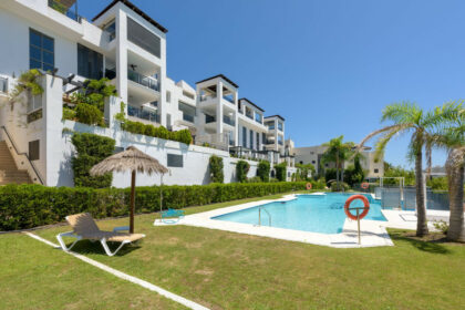 fe9b6f4eb0d69072776fb893131a1e00 - 2