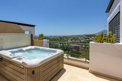 fe9b6f4eb0d69072776fb893131a1e00 - 23