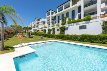 fe9b6f4eb0d69072776fb893131a1e00 - 33