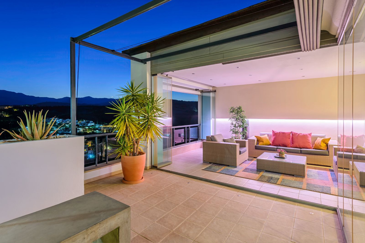 fe9b6f4eb0d69072776fb893131a1e00 - 38