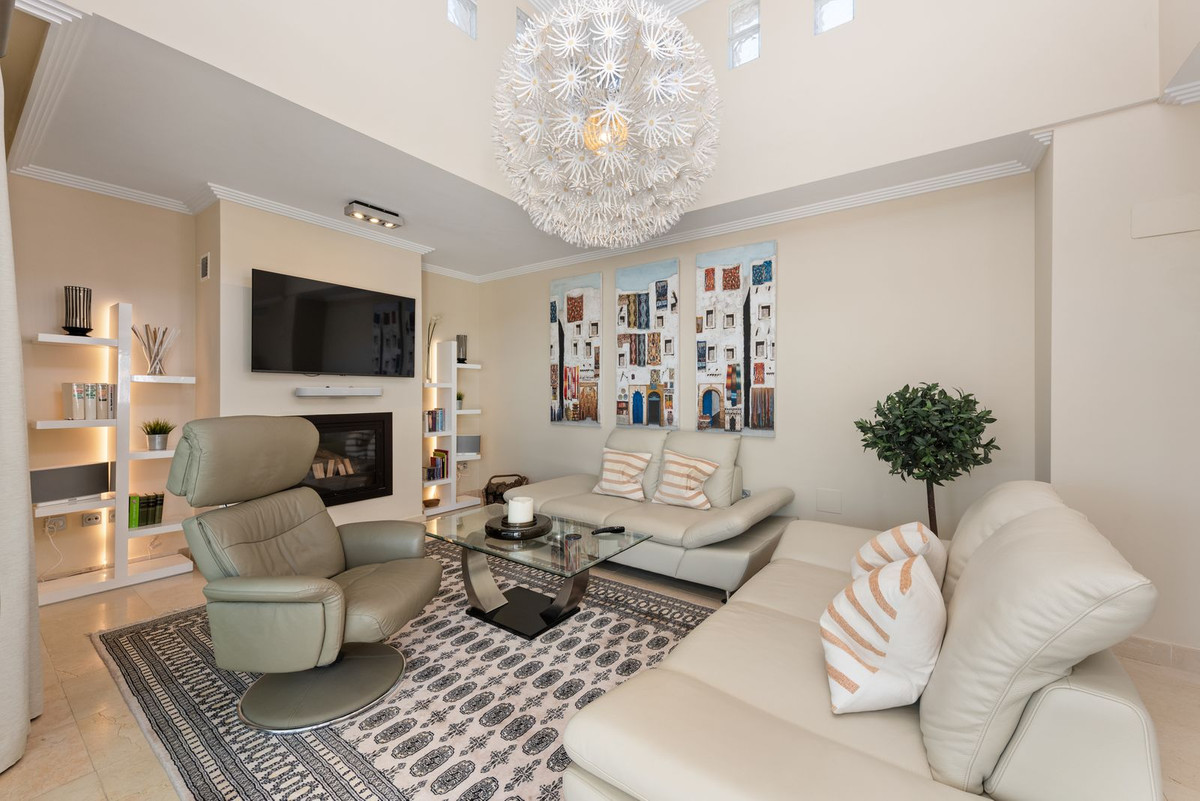 fe9b6f4eb0d69072776fb893131a1e00 - 4