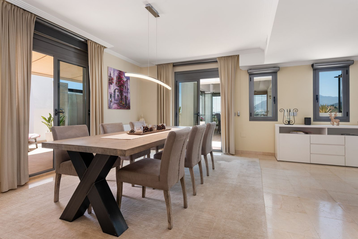 fe9b6f4eb0d69072776fb893131a1e00 - 7