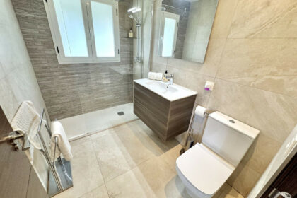 feb408abd5ebbdfbb4b4f9430cca02b3 - 15