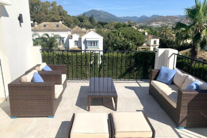 feb408abd5ebbdfbb4b4f9430cca02b3 - 20