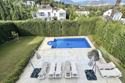 feb408abd5ebbdfbb4b4f9430cca02b3 - 21