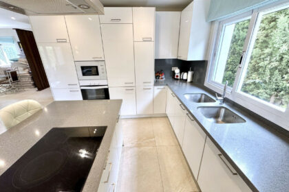 feb408abd5ebbdfbb4b4f9430cca02b3 - 30