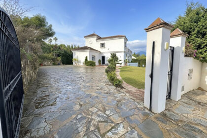 feb408abd5ebbdfbb4b4f9430cca02b3 - 4