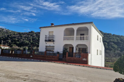 ff19d9a044d3ac22a1846bd71f6904dc - 3