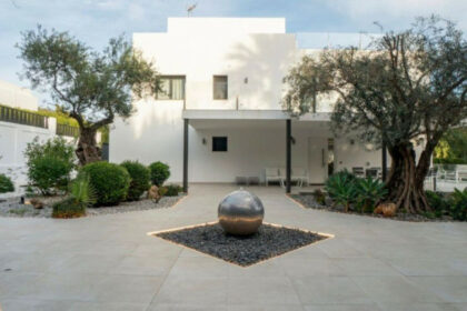 0011eb17fff5cb885206539a68ff0739 - 1