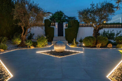 0011eb17fff5cb885206539a68ff0739 - 11