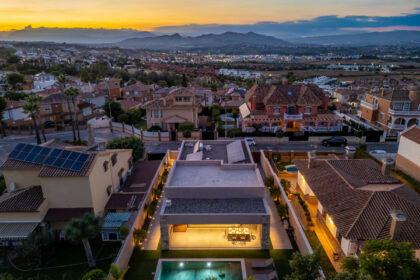 0028cc7123561d6123c79a9f8c2cfa2b - 10