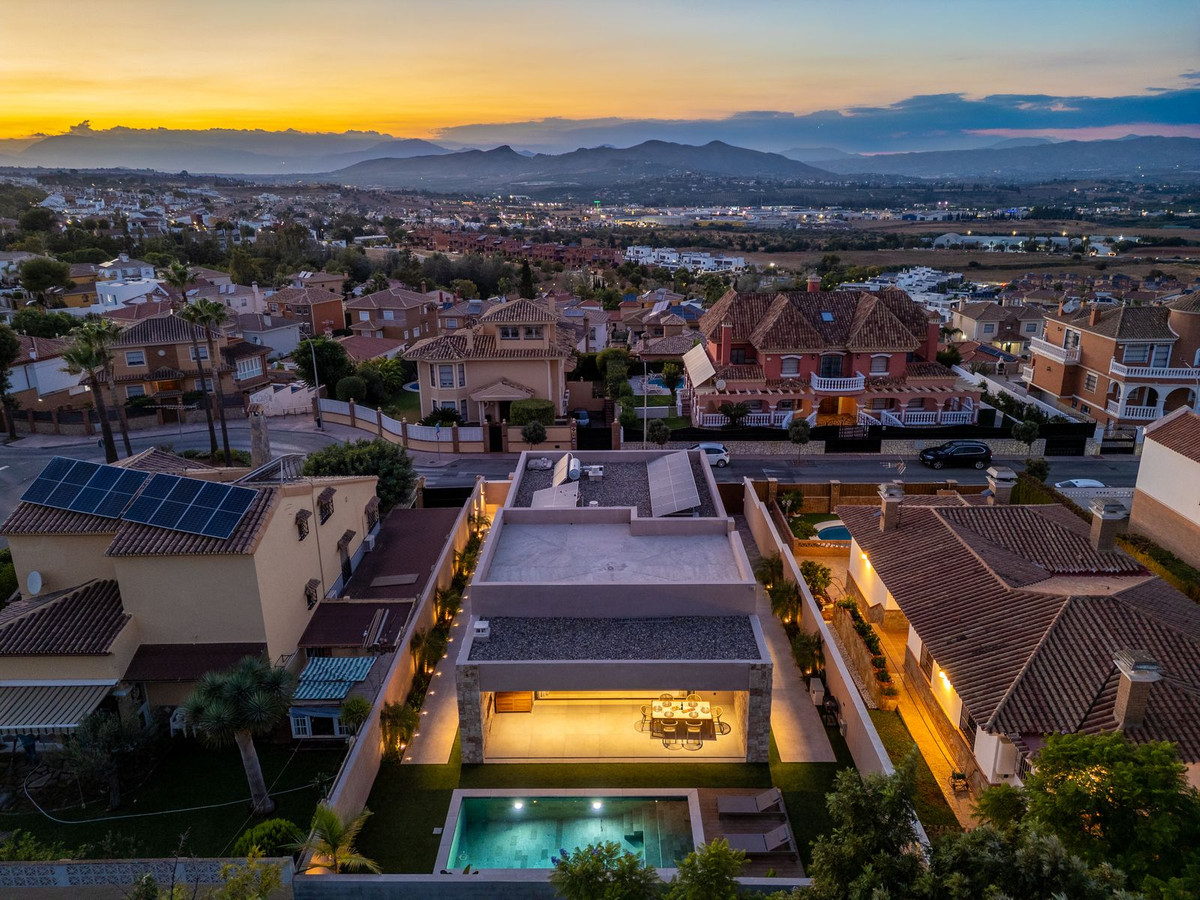 0028cc7123561d6123c79a9f8c2cfa2b - 10