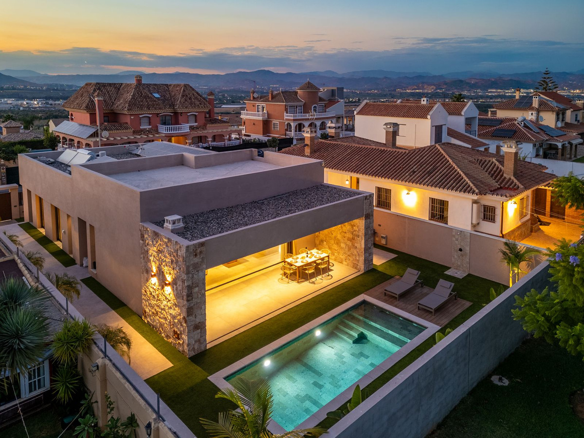 0028cc7123561d6123c79a9f8c2cfa2b - 11