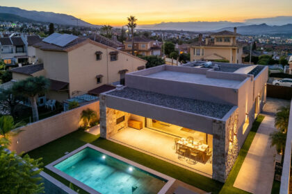 0028cc7123561d6123c79a9f8c2cfa2b - 12