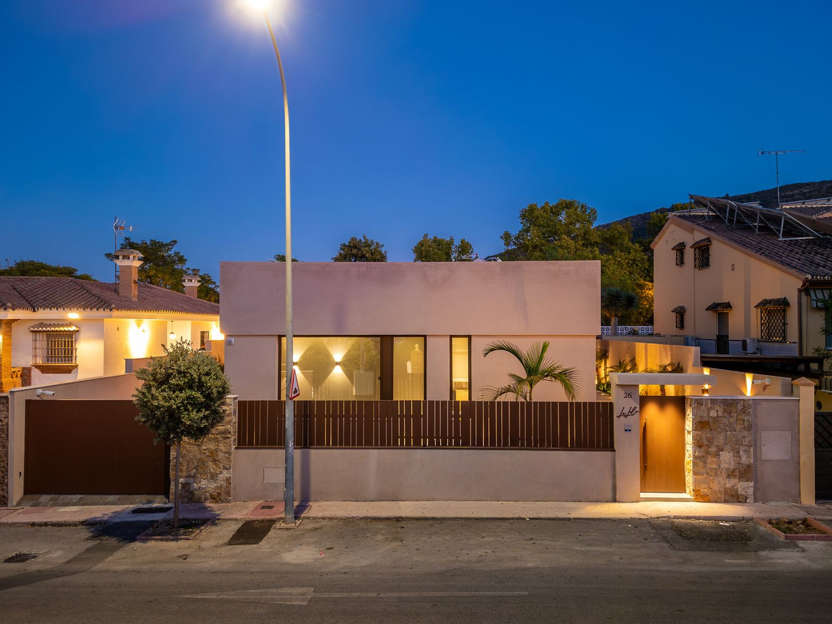 0028cc7123561d6123c79a9f8c2cfa2b - 16