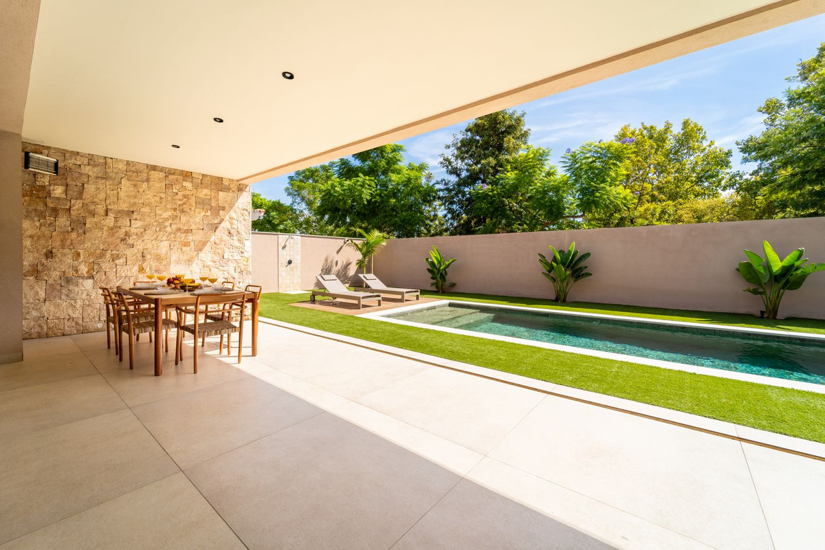 0028cc7123561d6123c79a9f8c2cfa2b - 36