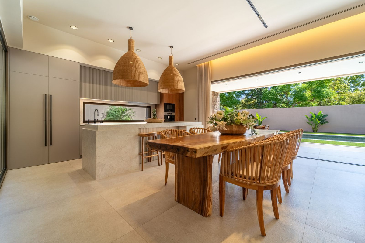 0028cc7123561d6123c79a9f8c2cfa2b - 53