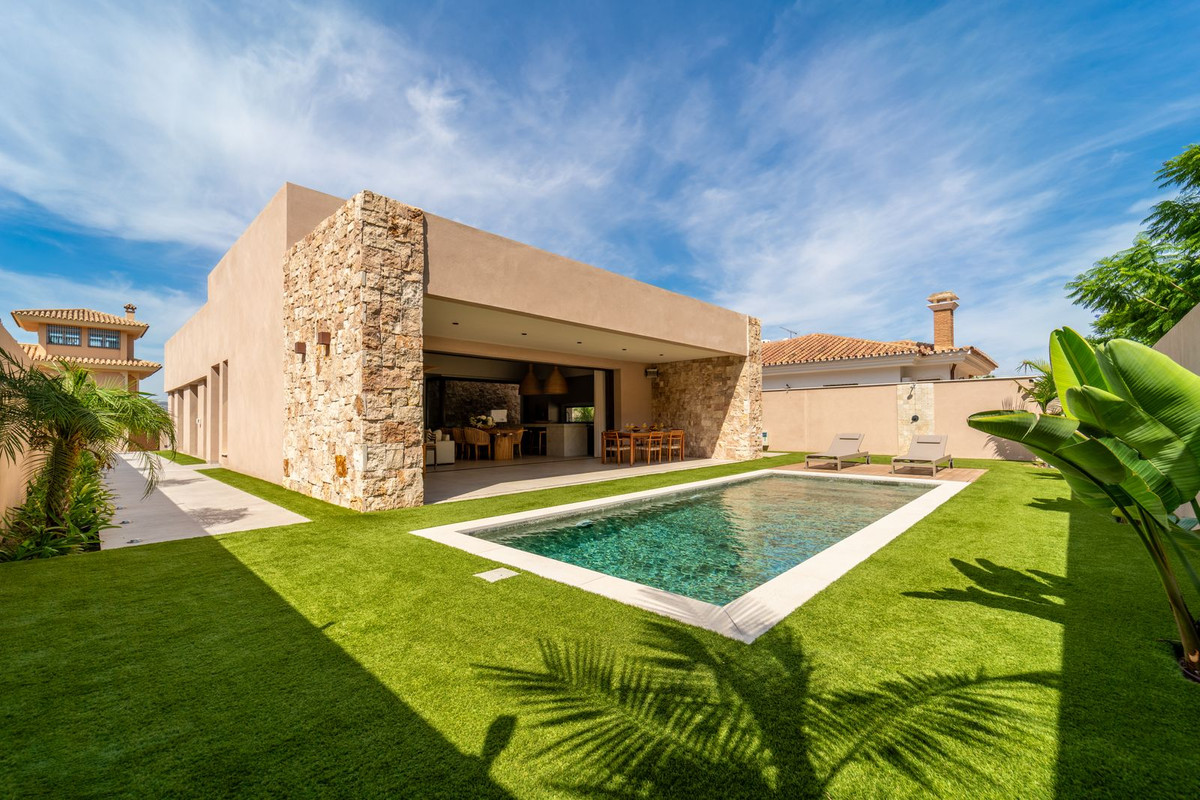 0028cc7123561d6123c79a9f8c2cfa2b - 64