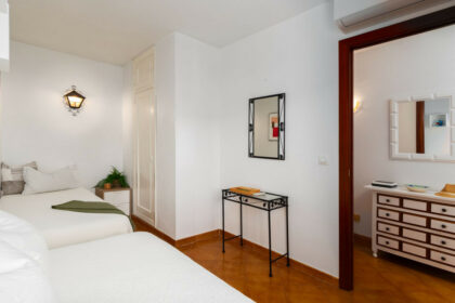 0064d251530b35bfe2cfb42d2a102159 - 30