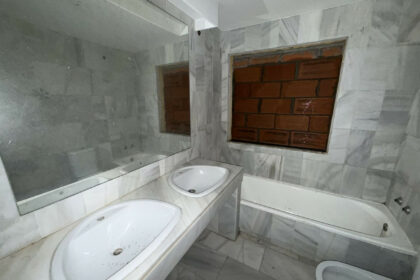 00bfbd591706a06a424f90420792cec8 - 13