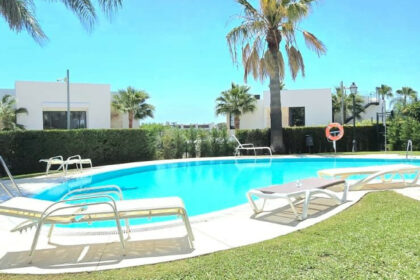 0179f421e104adfce18f8c5e10c939db - 1