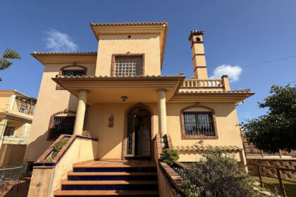 01fb57480c8b4233813fa74802e35465 - 1