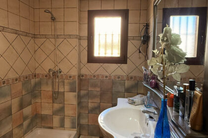 01fb57480c8b4233813fa74802e35465 - 11