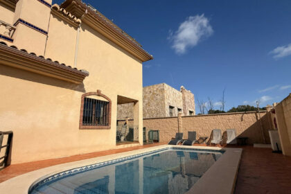 01fb57480c8b4233813fa74802e35465 - 23